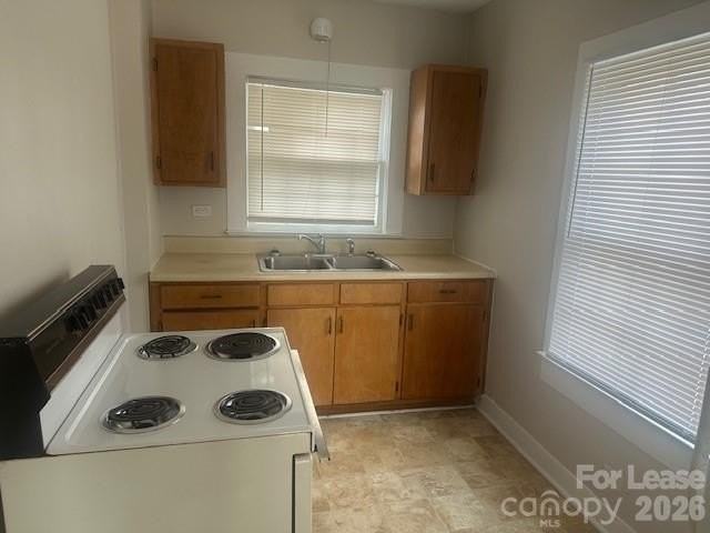 4911 Monroe Rd - Photo 5 of 15