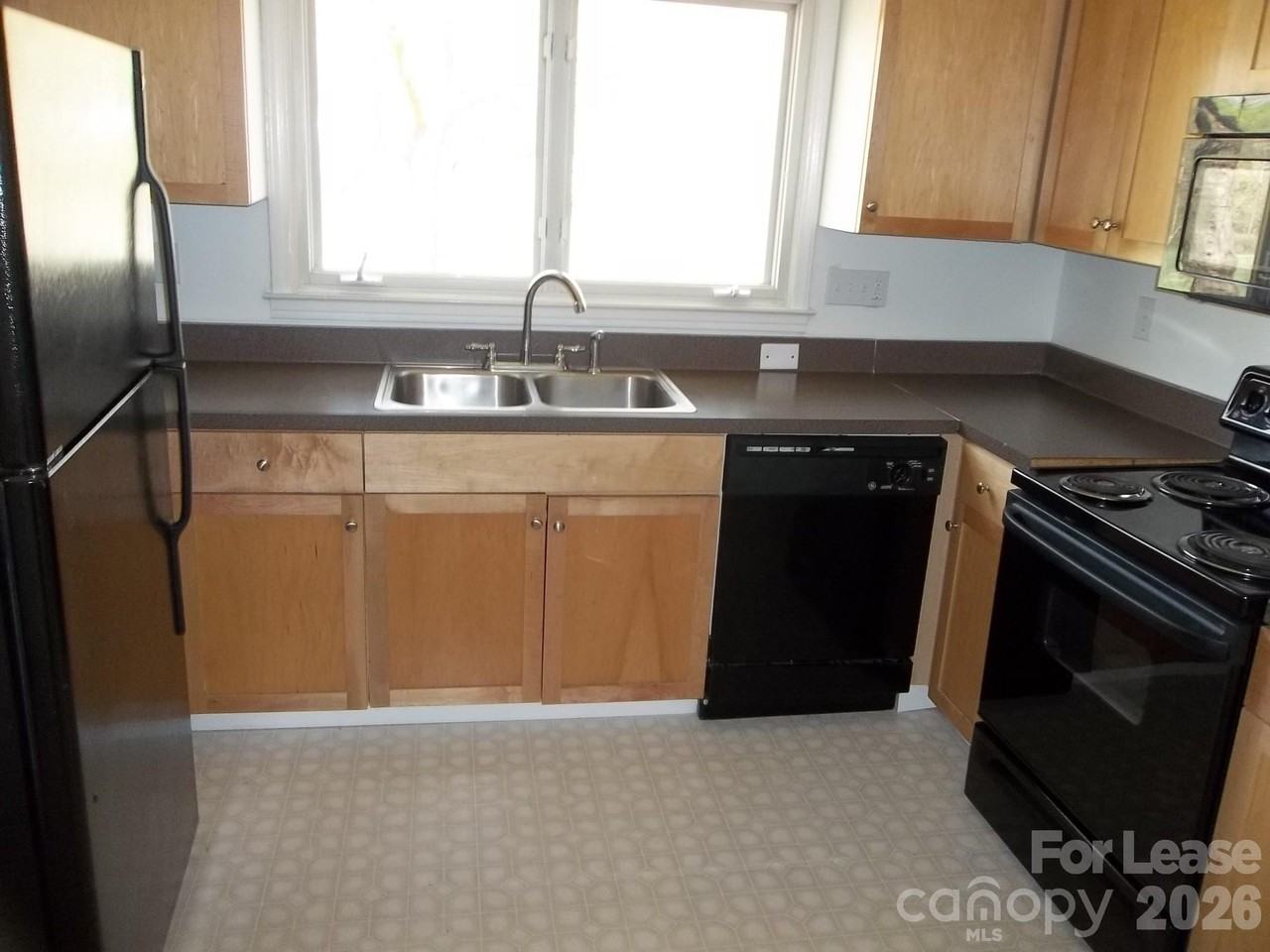 4124 Somerdale Ln - Photo 3 of 11