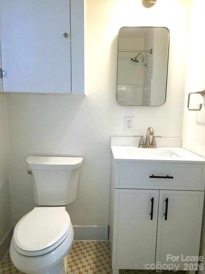 2114 Brandon Cir Apt 1 #1 - Photo 6 of 10