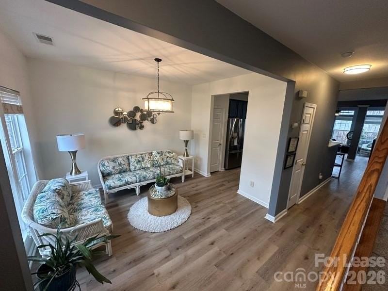 4036 Holly Villa Cir - Photo 2 of 9