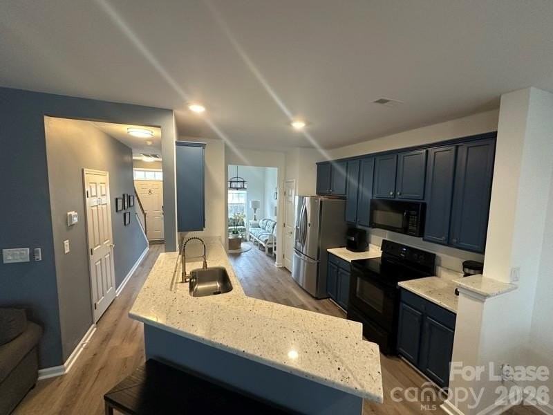 4036 Holly Villa Cir - Photo 3 of 9