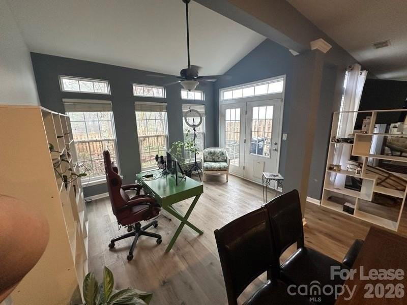 4036 Holly Villa Cir - Photo 4 of 9