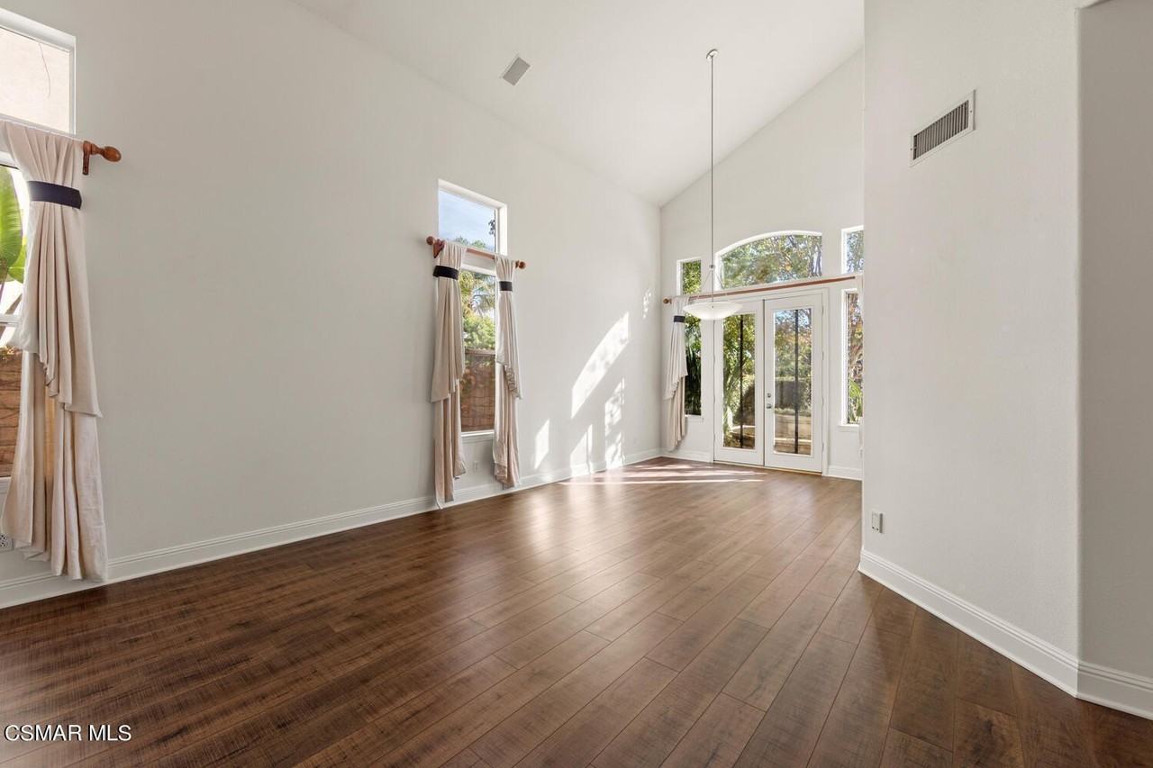 7224 Imbach Pl - Photo 5 of 43