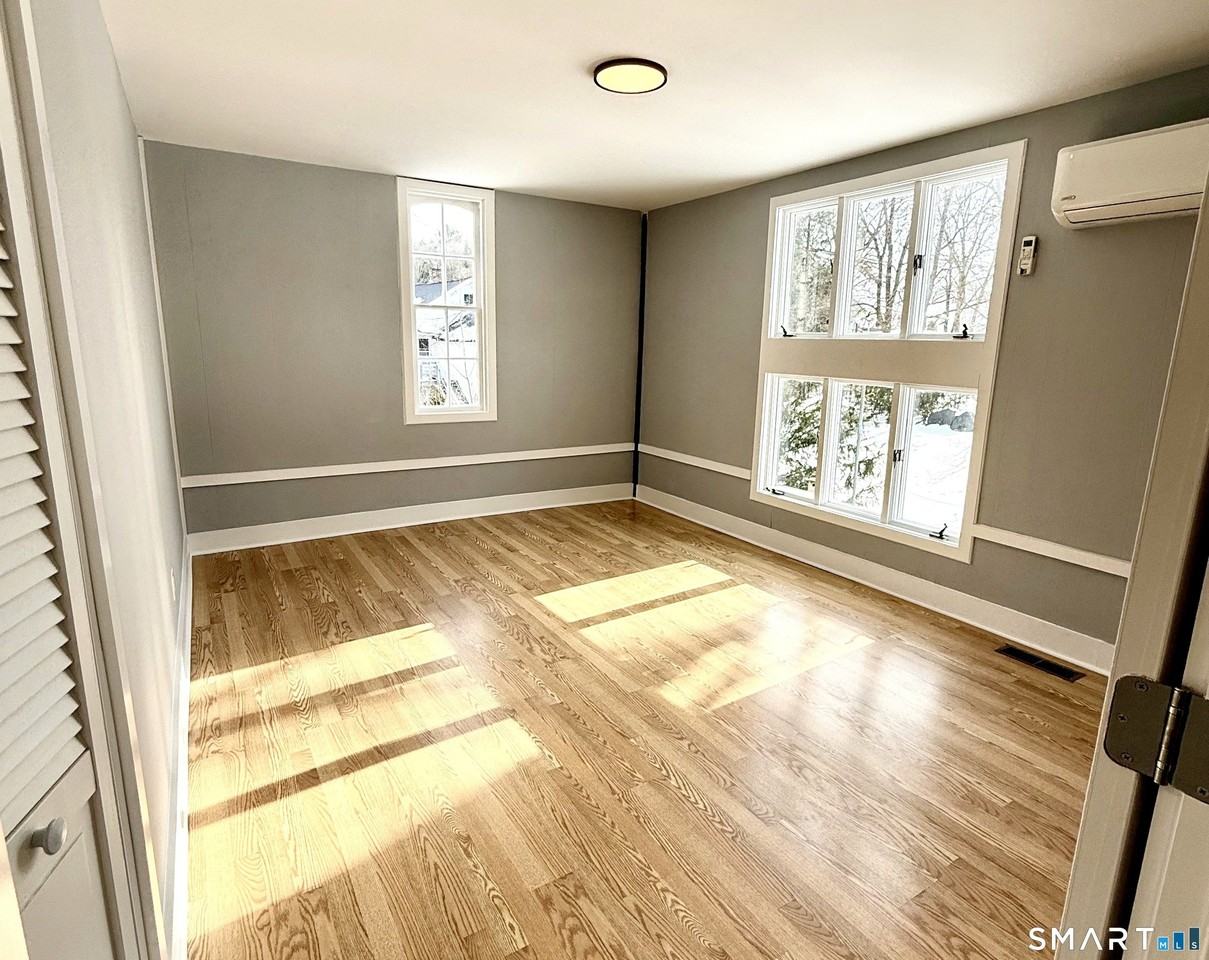 7 Washington Rd - Photo 4 of 18