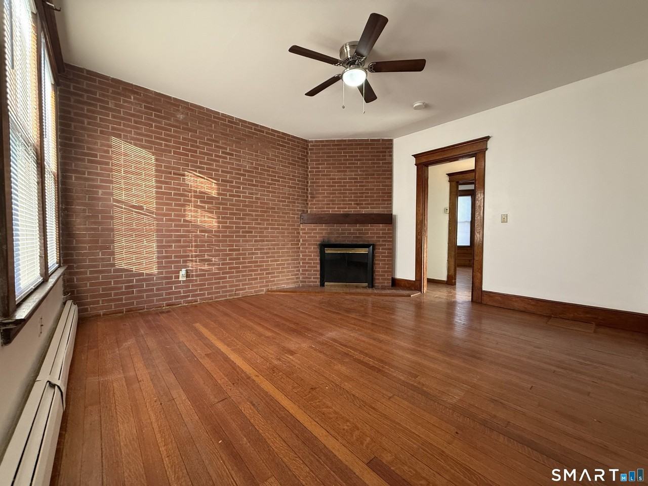 859 Edgewood Ave 1st Fl - Photo 6 of 8