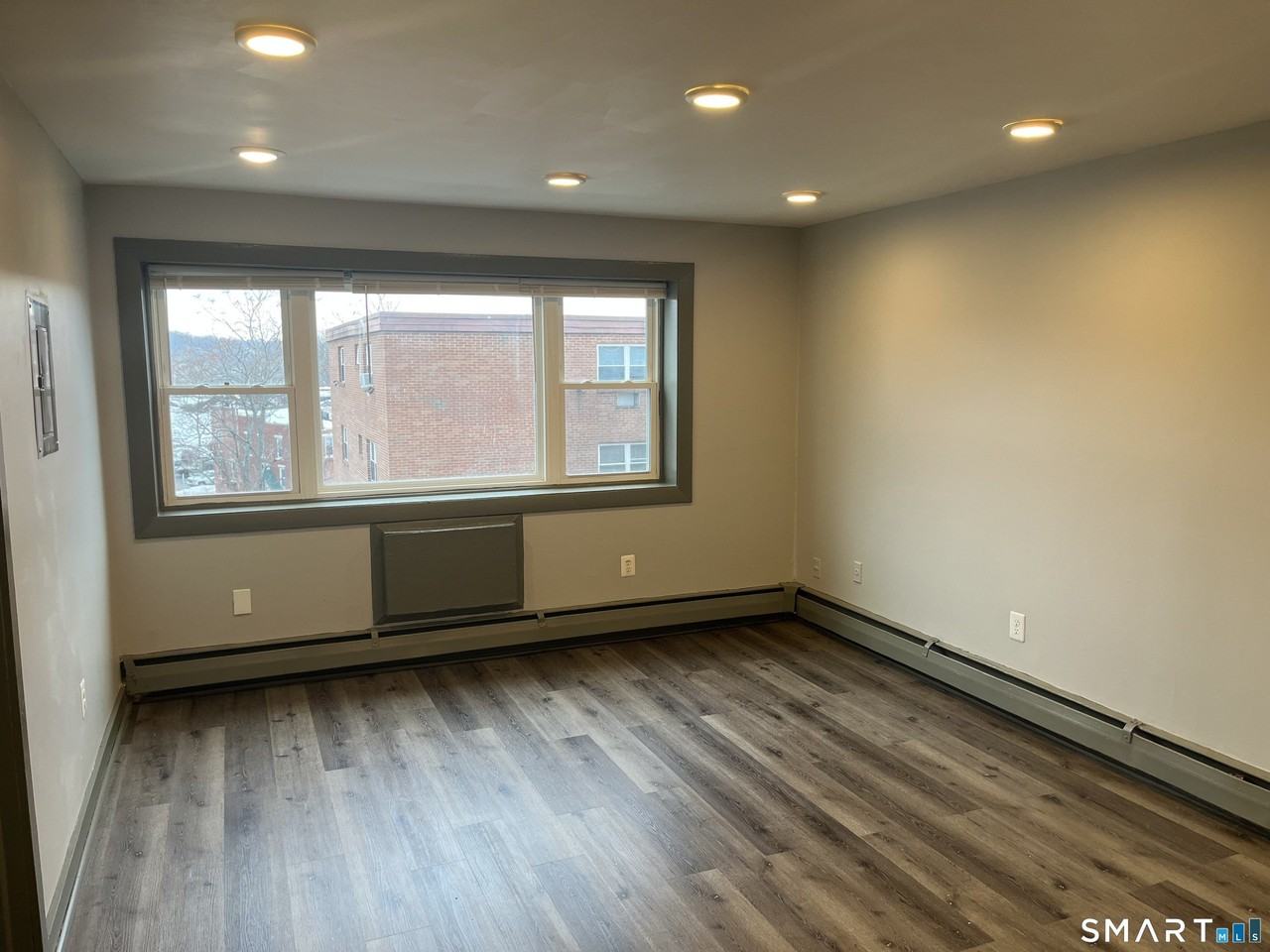 32 Cook Ave Apt 305 #305 - Photo 7 of 16