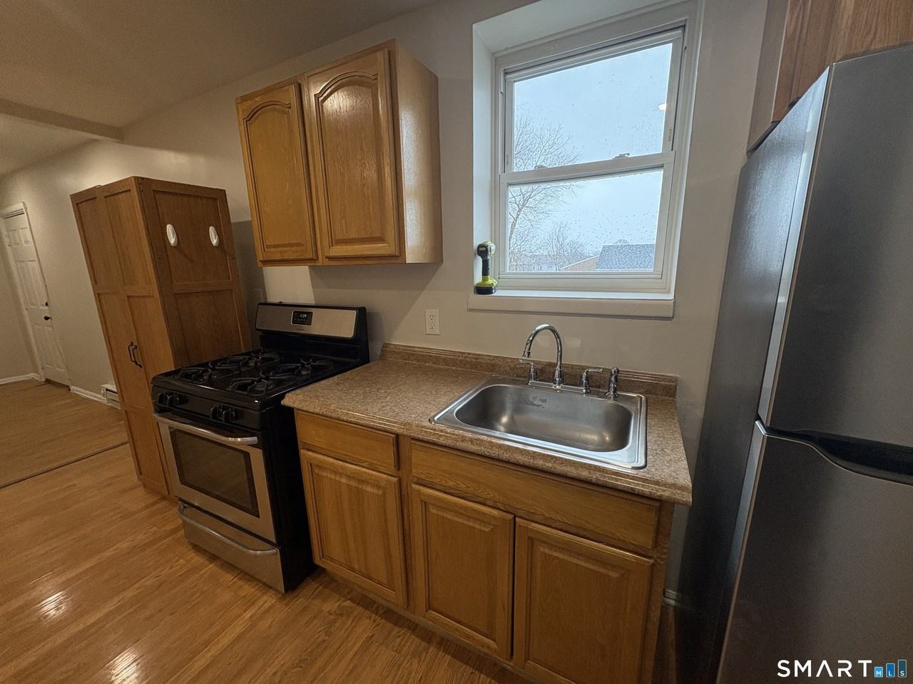 568 Newfield Ave Apt 2a #2A - Photo 7 of 18