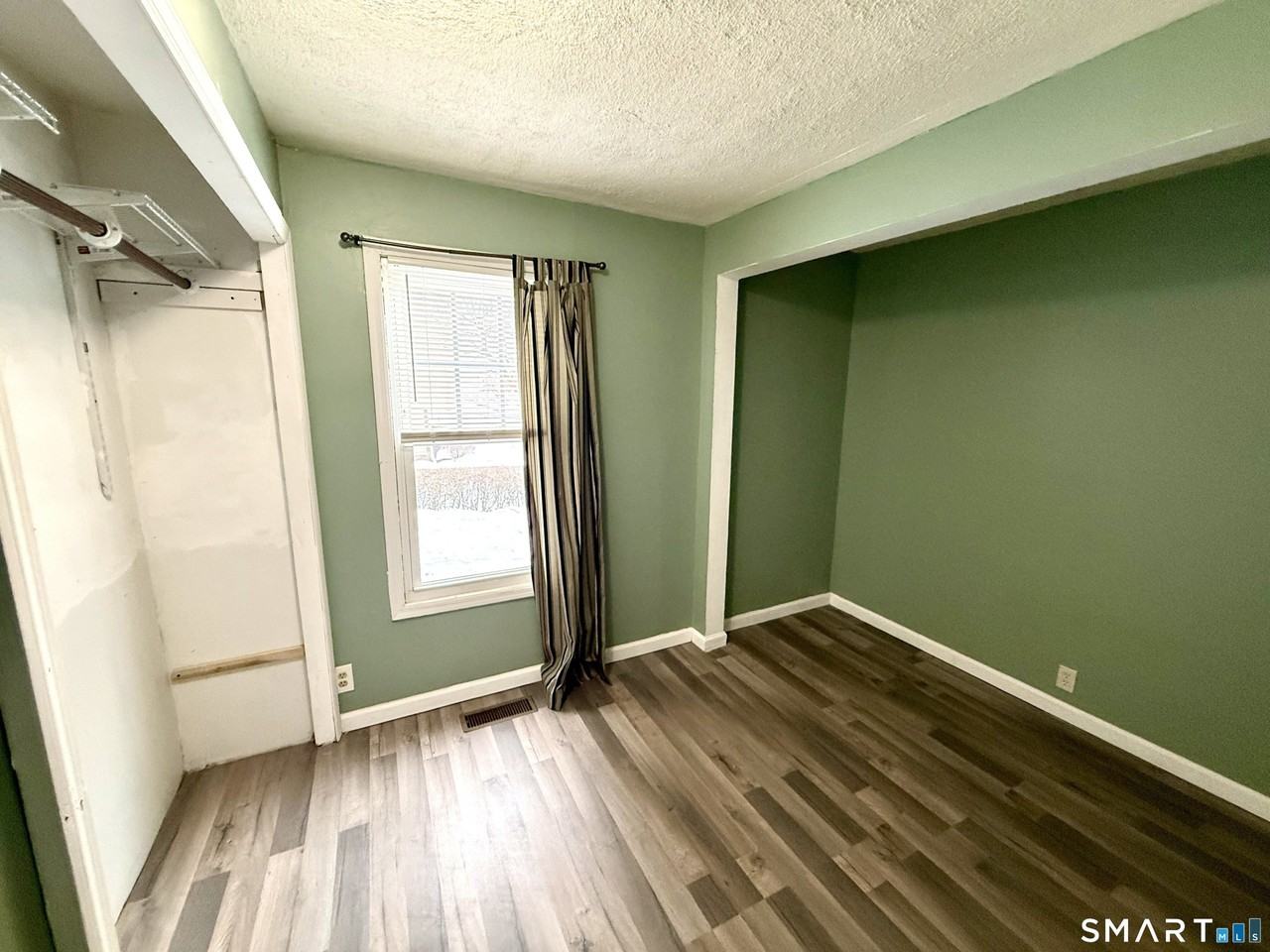 42 Wells Ave - Photo 7 of 21
