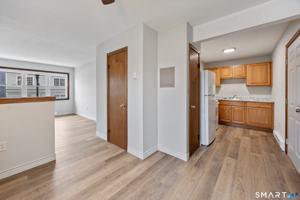 featured image of 46 N Cherry St Apt 6 #6