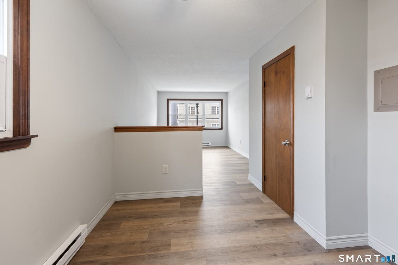 46 N Cherry St Apt 6 #6 - Photo 5 of 26