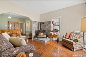 featured image of 263 Seymour Rd