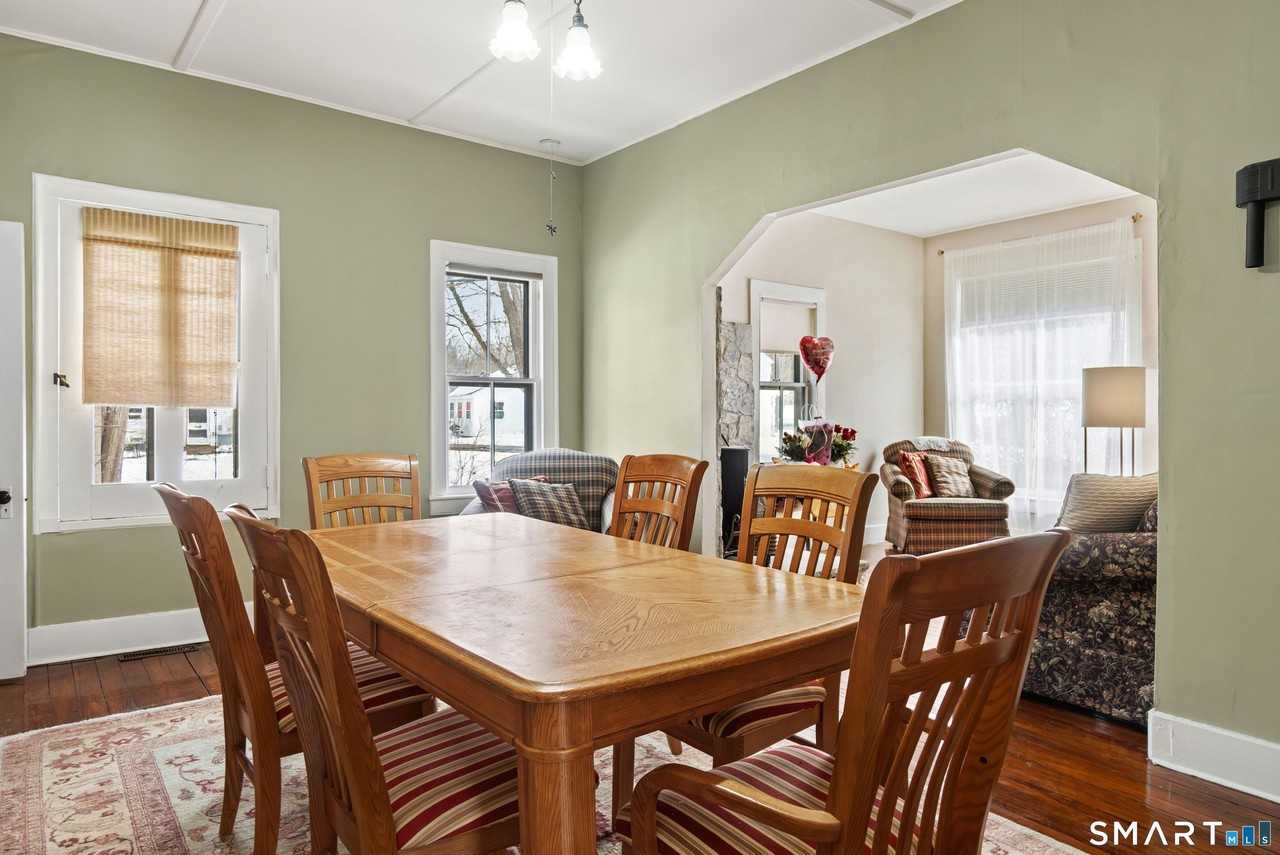 263 Seymour Rd - Photo 4 of 14