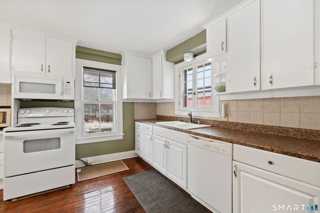 263 Seymour Rd - Photo 5 of 14