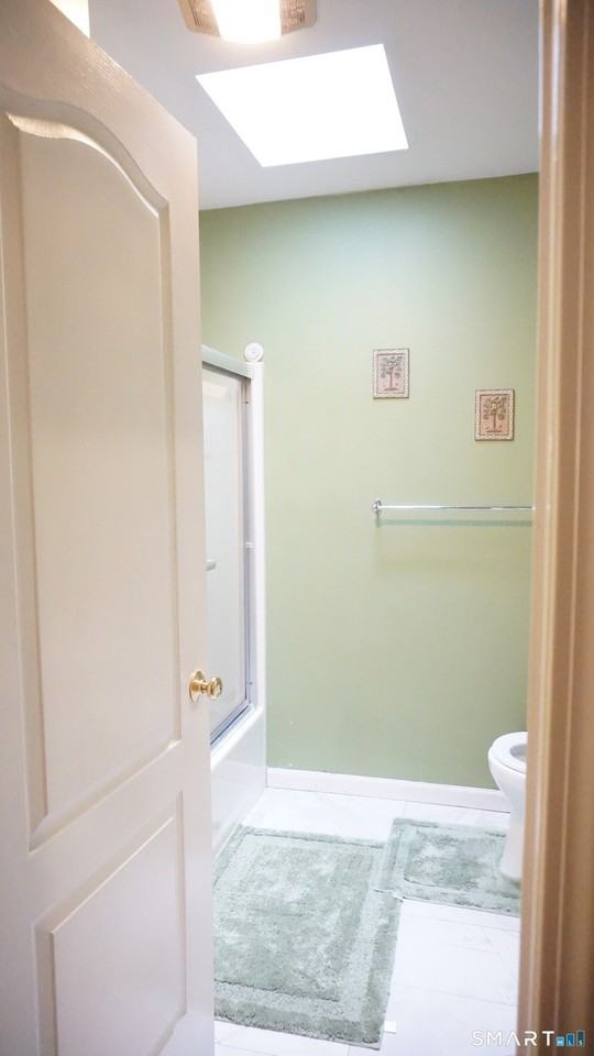 256 Brewster Rd - Photo 7 of 17