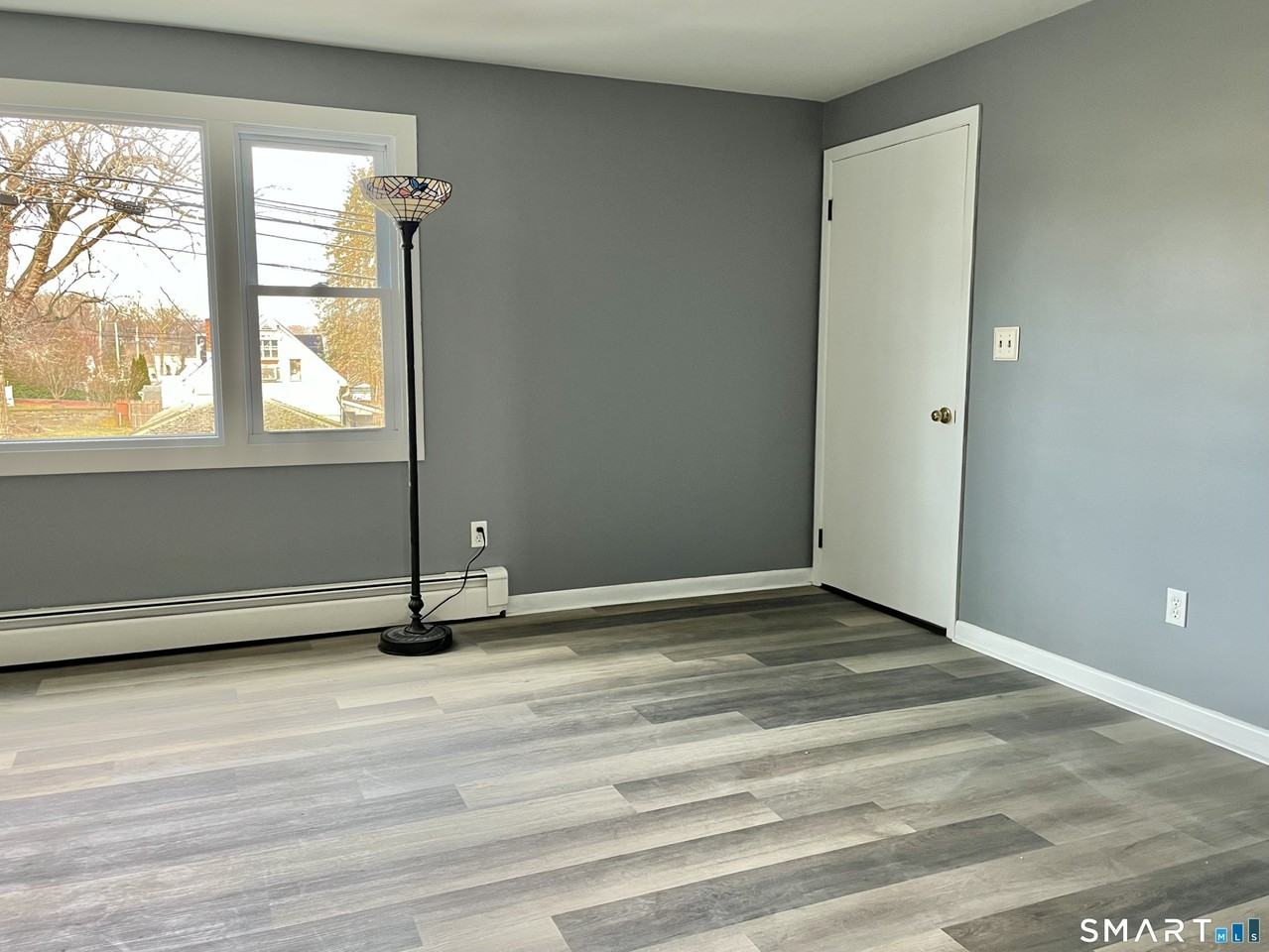 267 Sylvan St - Photo 6 of 10