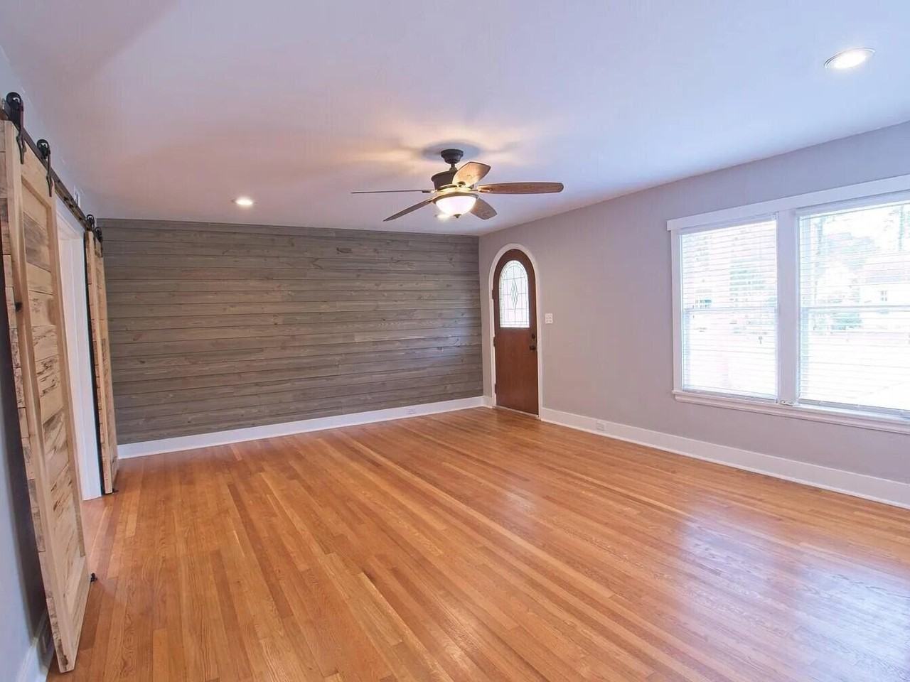 821 N Brett St - Photo 3 of 20