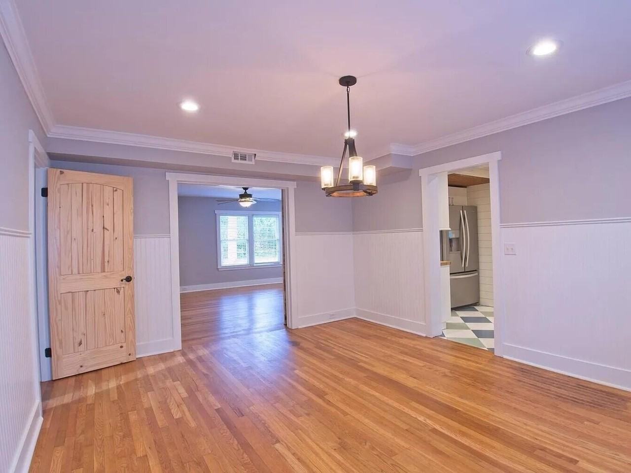 821 N Brett St - Photo 4 of 20