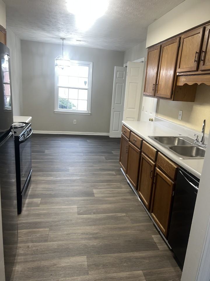 4576 Golf Vista Cir #1 - Photo 3 of 8