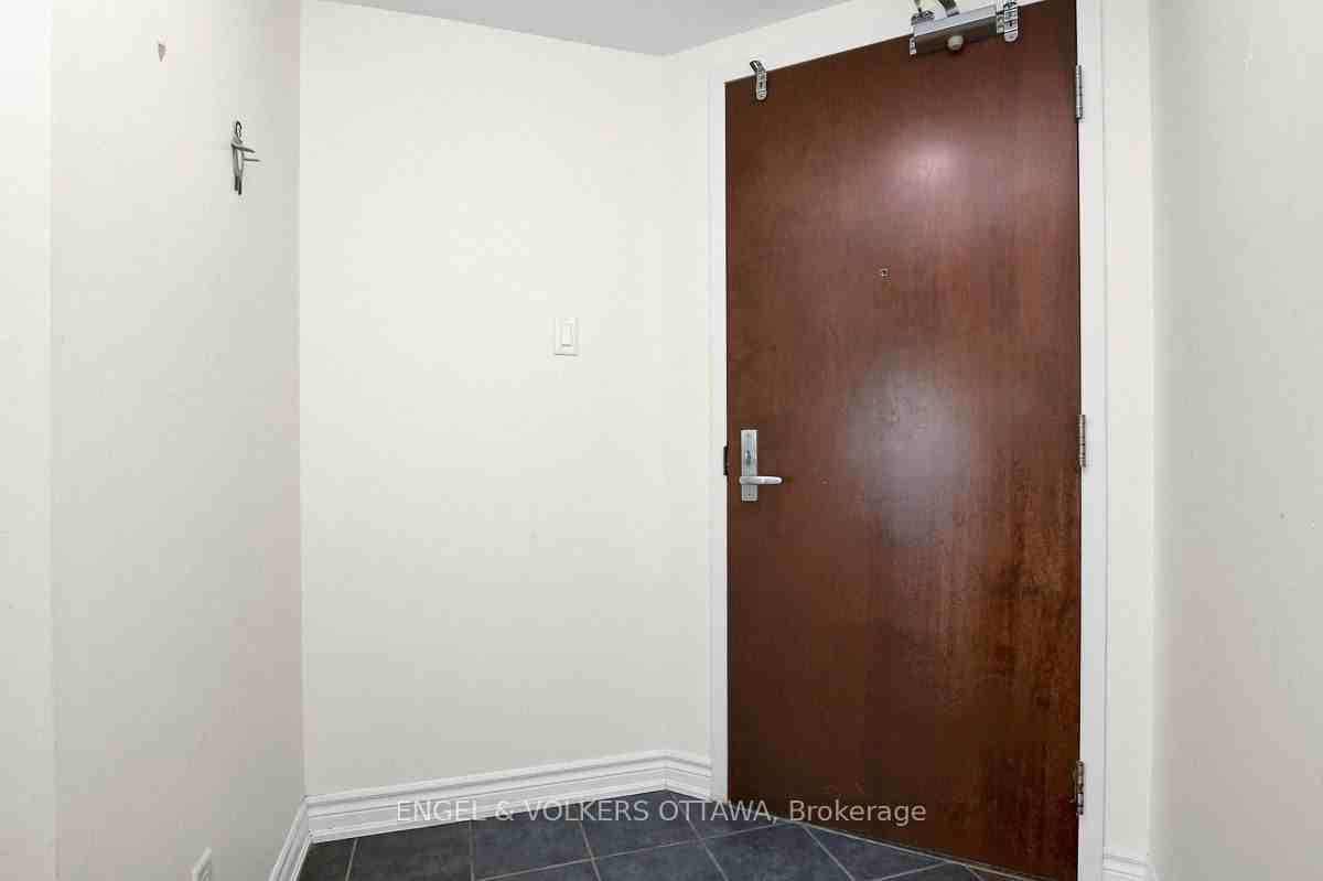 234 Apartment Building - Photo 4 of 35