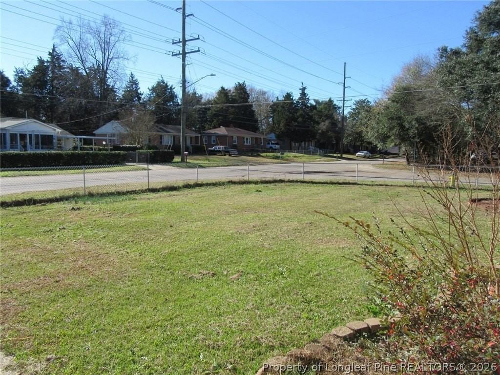 1119 Juniper Dr - Photo 4 of 15