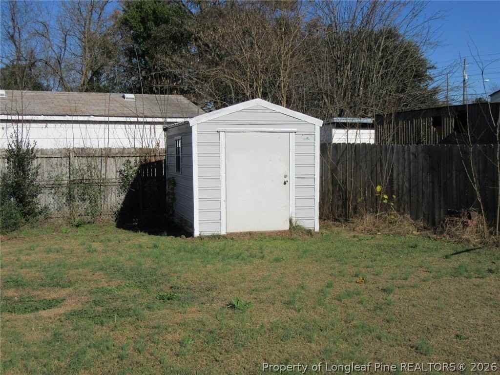 1119 Juniper Dr - Photo 5 of 15