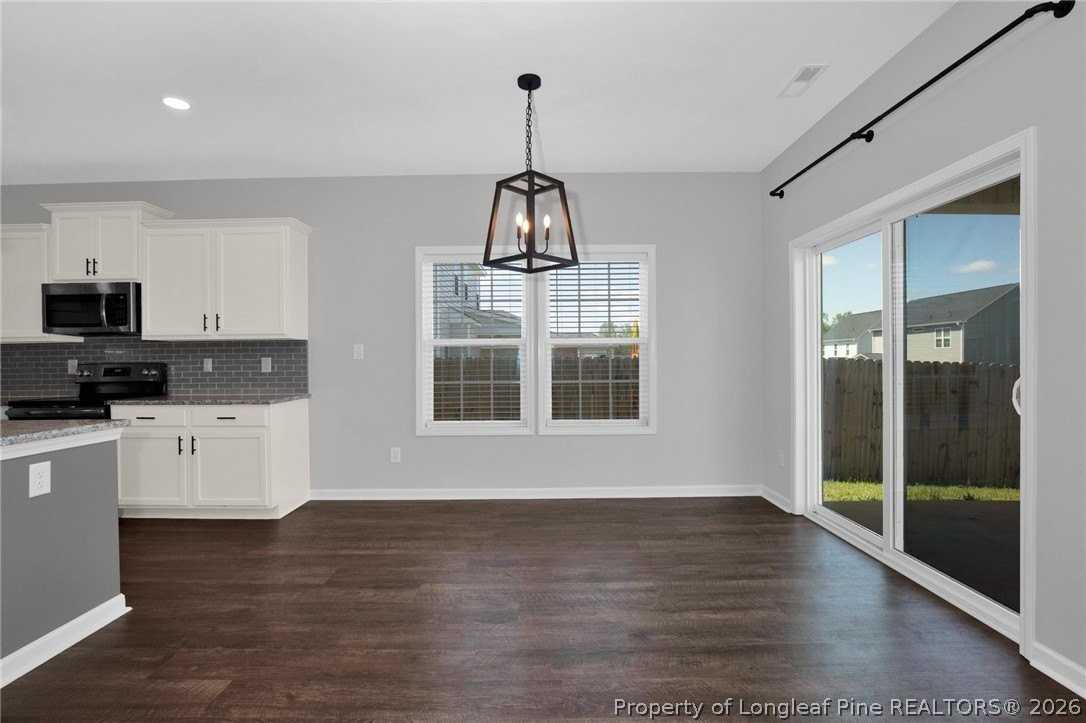 2346 Spinning Wheel Rd - Photo 6 of 36