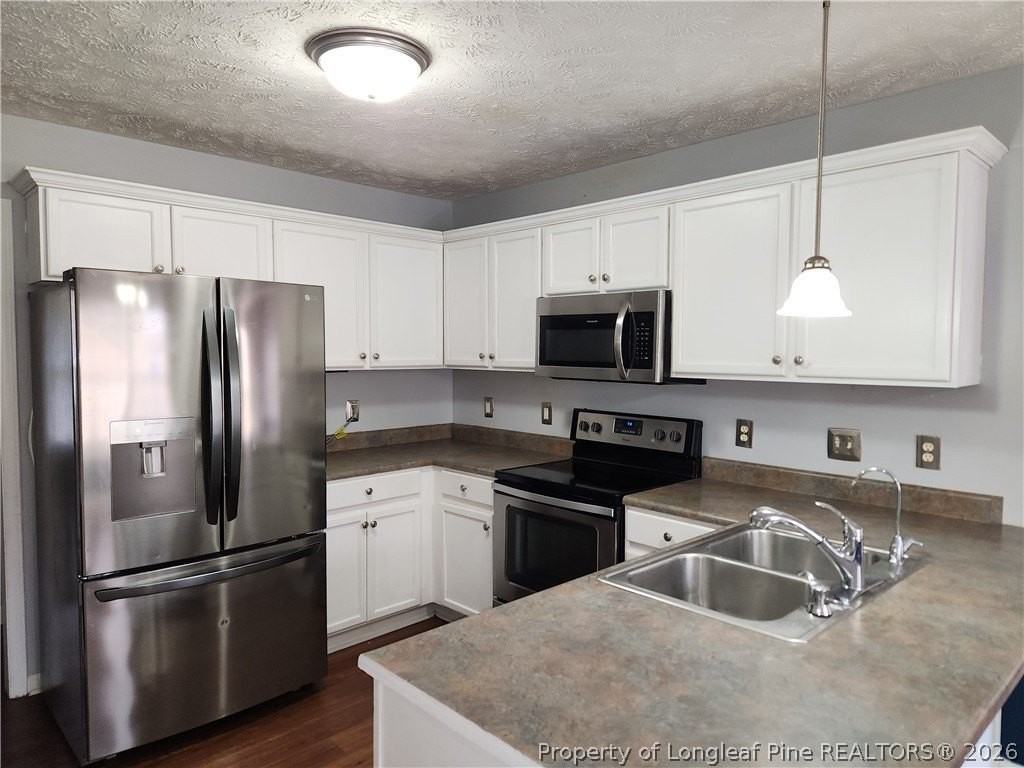 7720 Redwood Ave - Photo 4 of 14