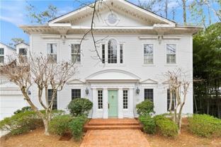 430 W Wesley Rd Nw - Photo 1 of 1