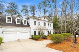 430 W Wesley Rd Nw - Photo 1 of 1