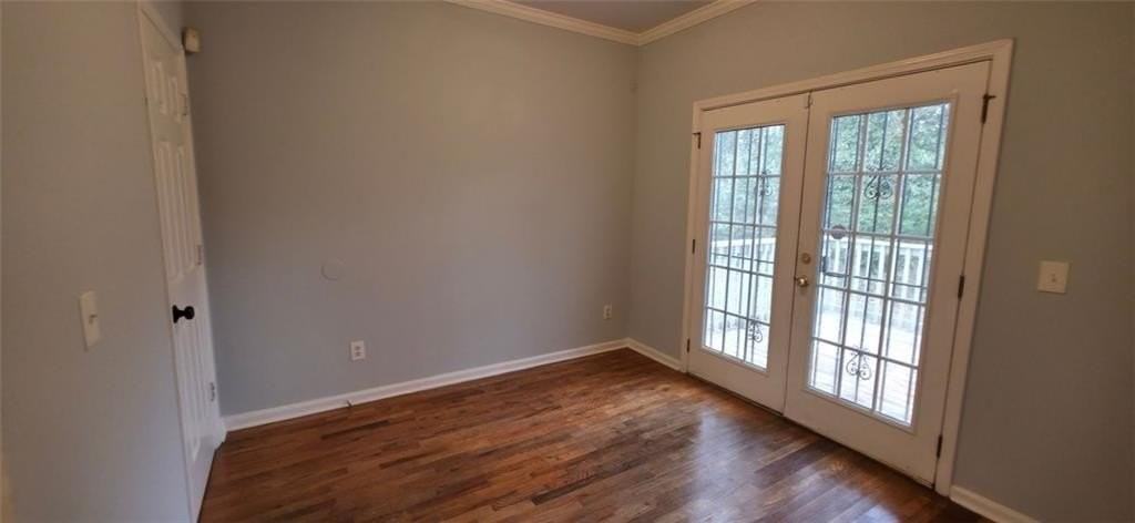 1040 Smith St Sw - Photo 3 of 14