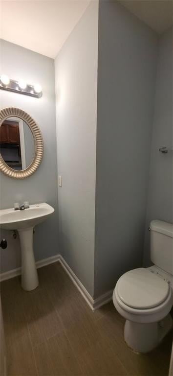 1040 Smith St Sw - Photo 5 of 14