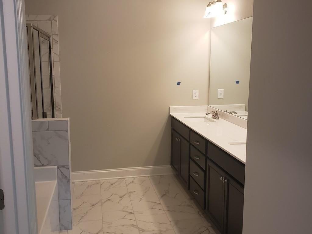 2628 Morgan Creek Dr - Photo 4 of 11