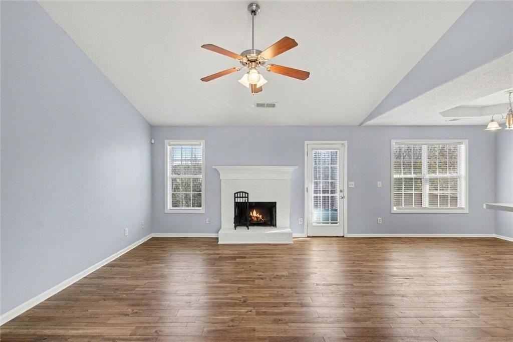 843 Brandon Dr - Photo 4 of 25