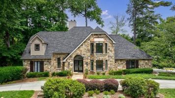 featured image of 459 Atlanta Country Club Dr Se