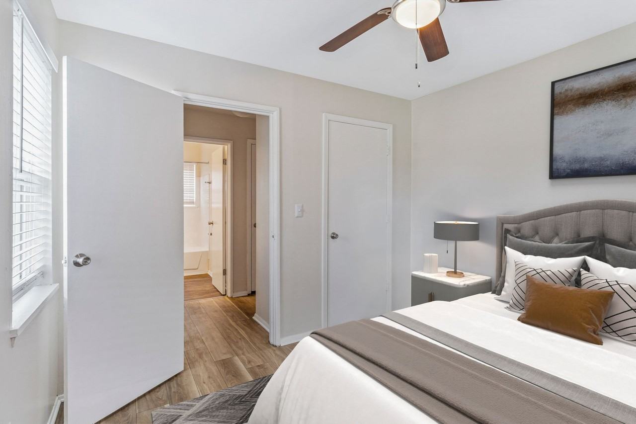 Germantown Village Apartments - Photo 7 of 43