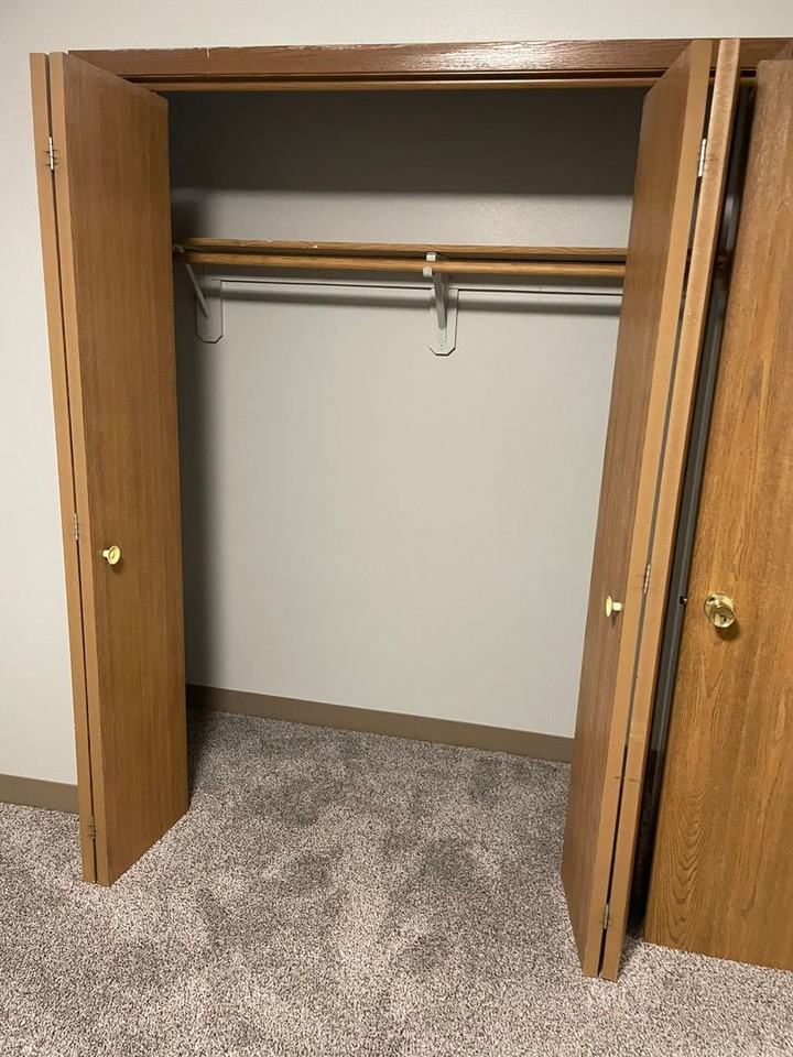 1038 Fond du Lac Ave - Photo 4 of 15