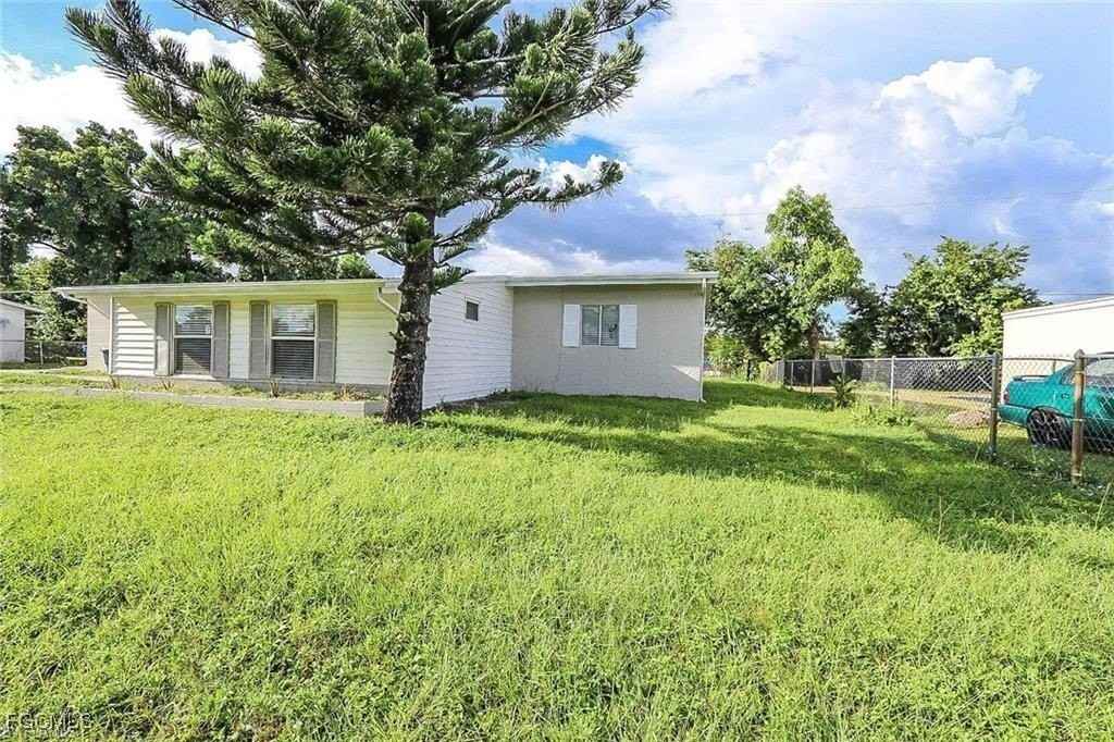 305 Bougainvillea Rd W - Photo 2 of 18