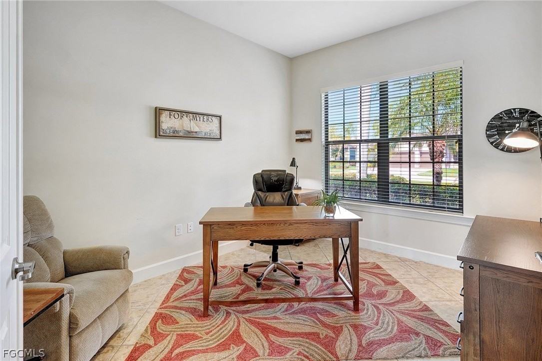 10879 Rutherford Rd - Photo 3 of 36