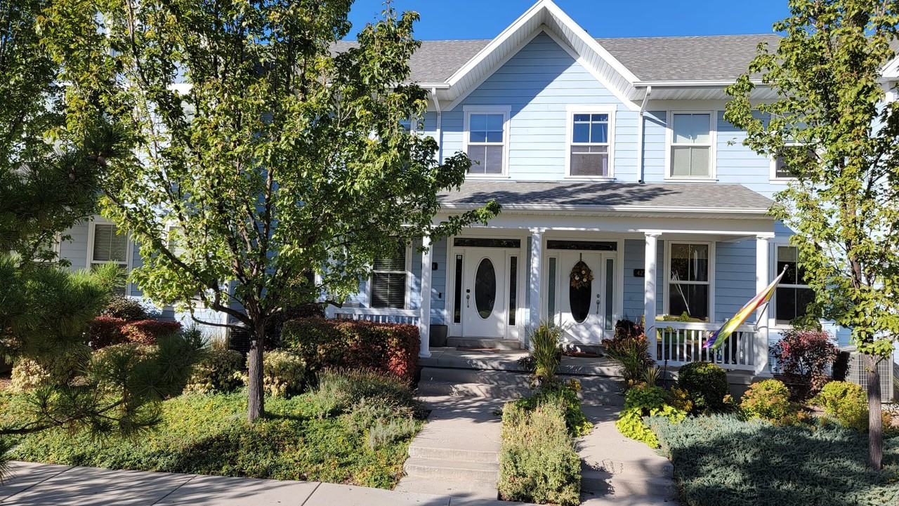 4274 W Lake Bridge Dr #1