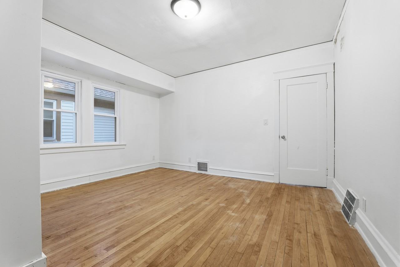 2822 N 50th St #1 - Photo 3 of 13