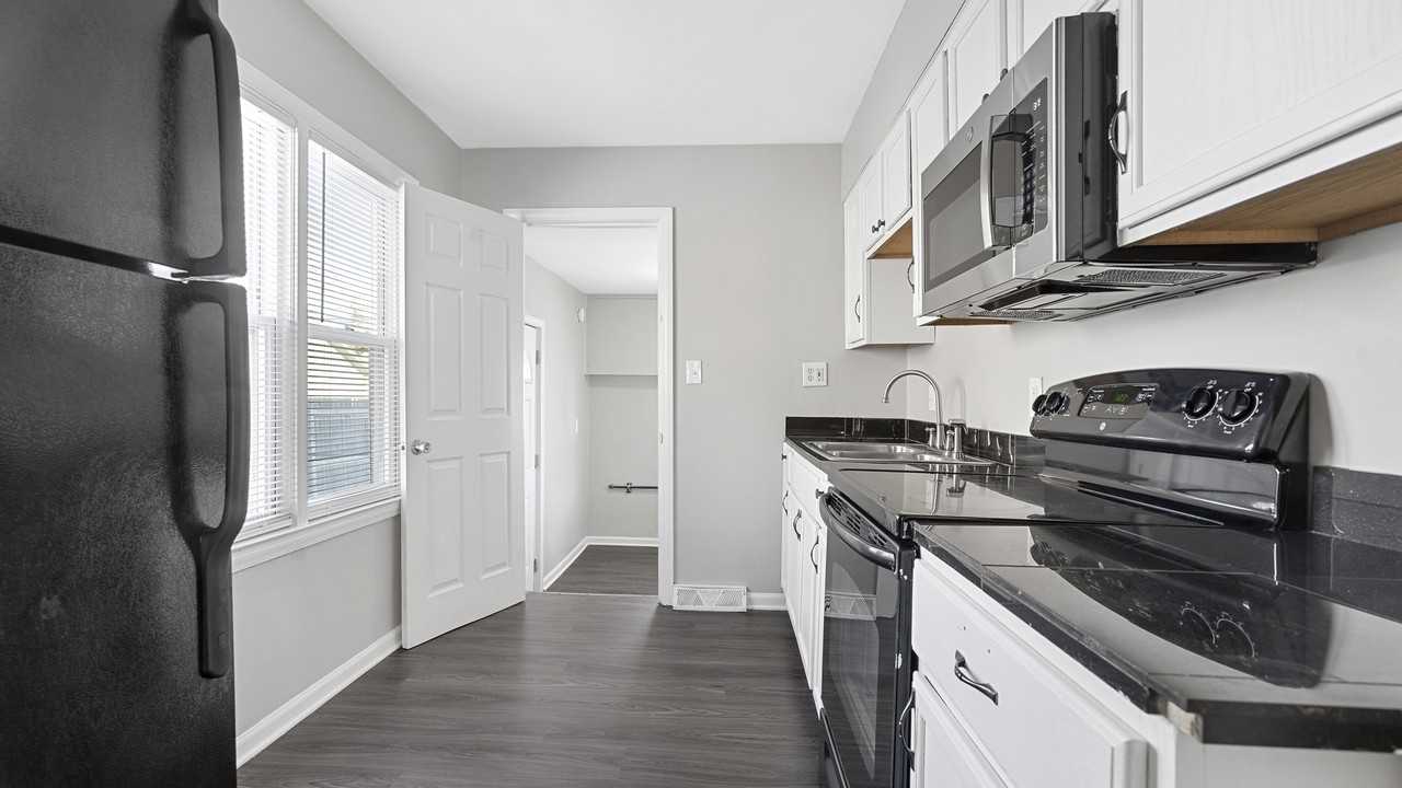 3845 19th St #1 - Photo 2 of 11