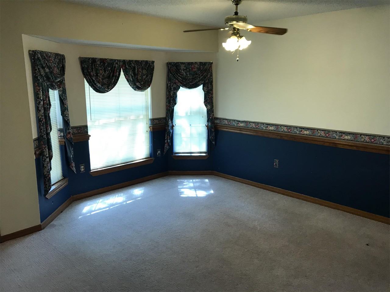 101 Claire Dr #1 - Photo 4 of 18