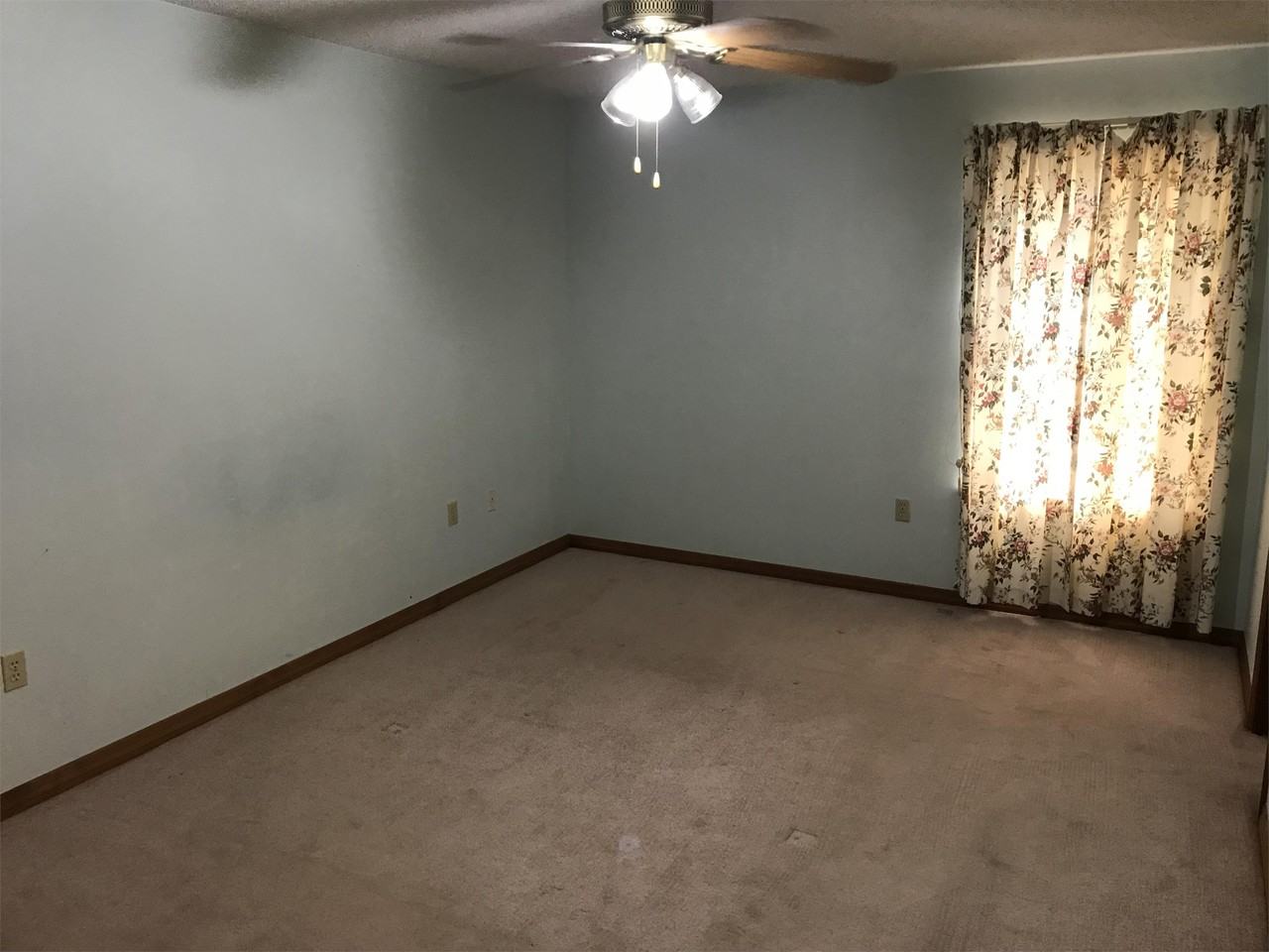 101 Claire Dr #1 - Photo 6 of 18