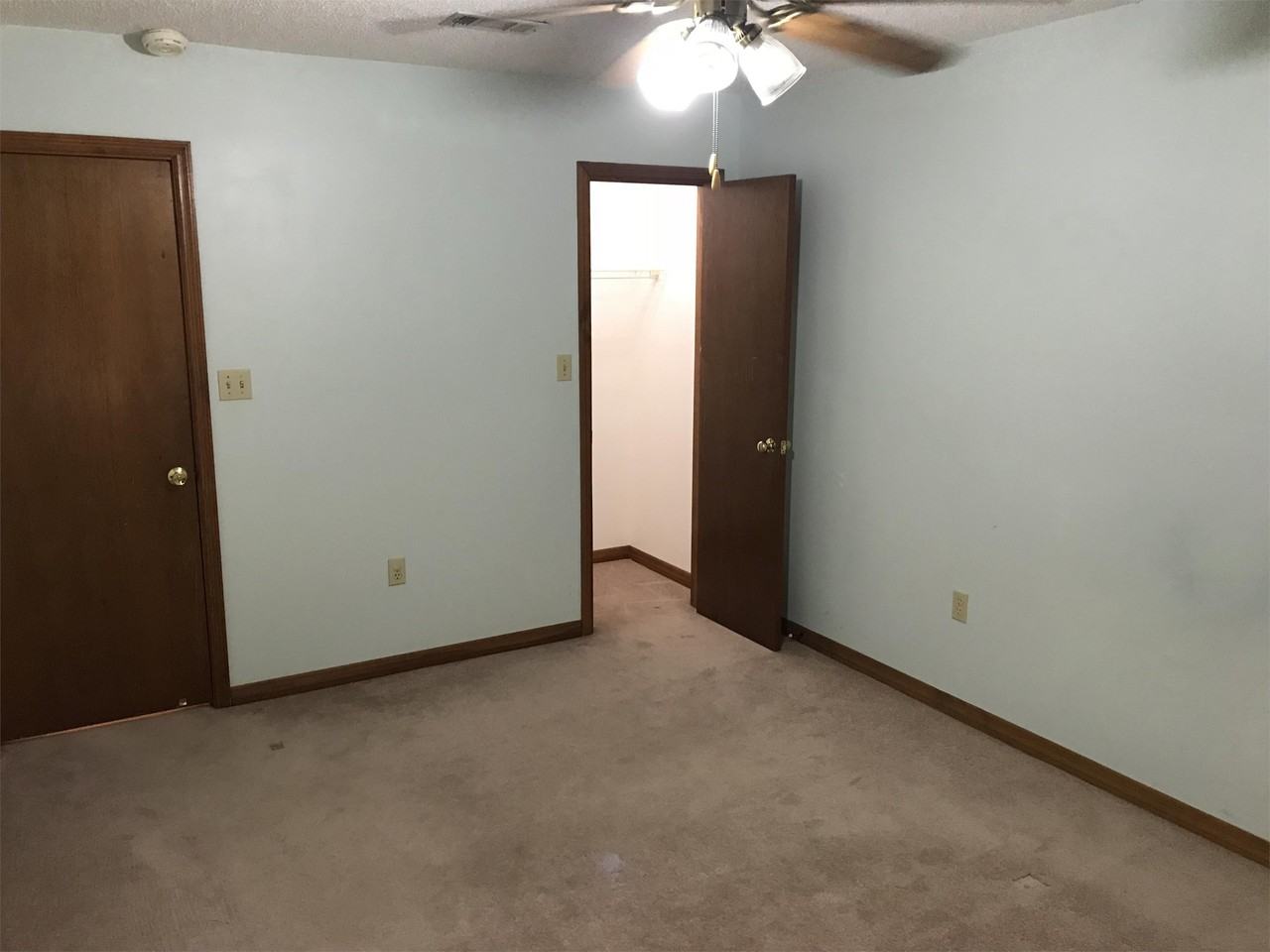 101 Claire Dr #1 - Photo 7 of 18