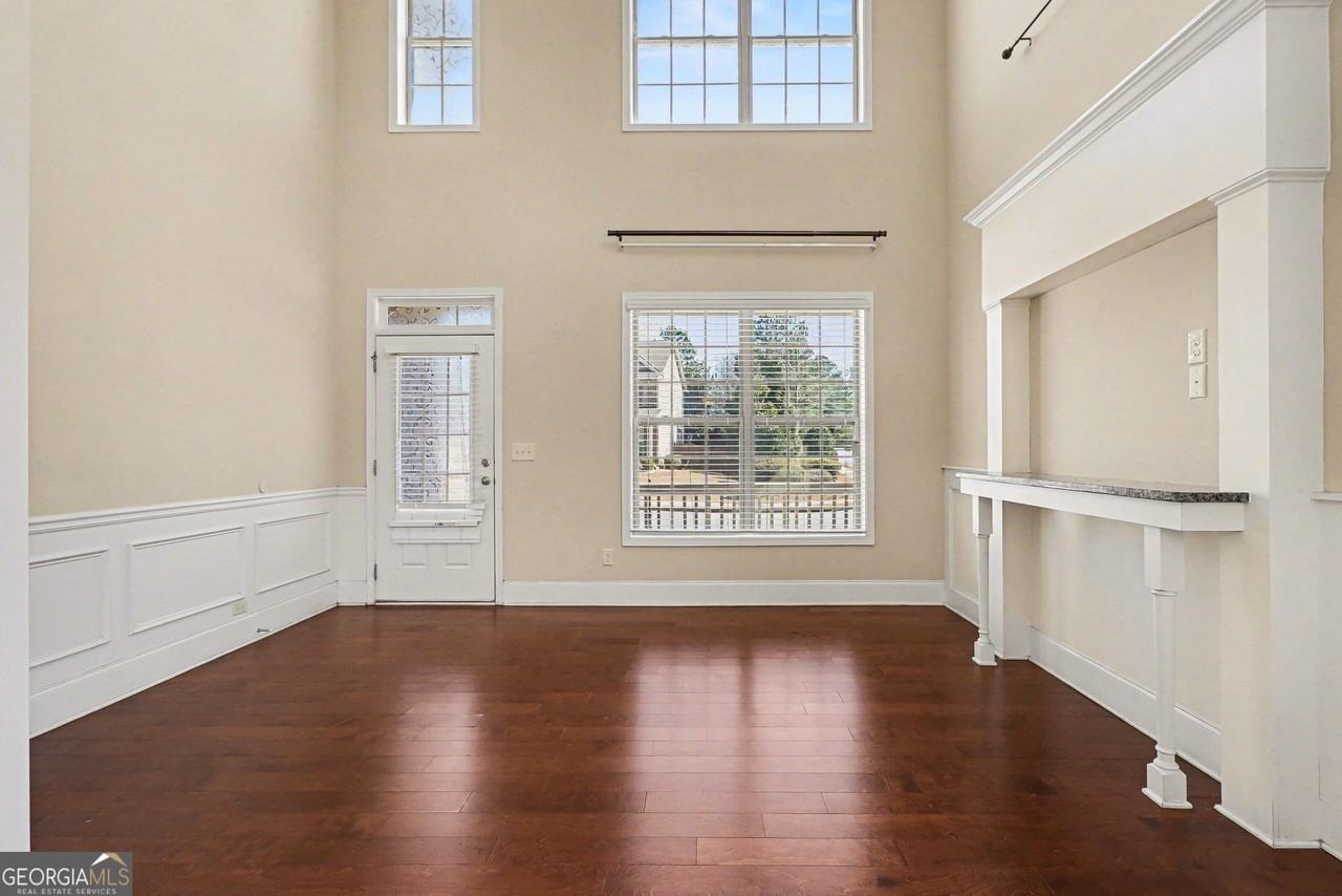 4208 Amberleaf Walk - Photo 7 of 33