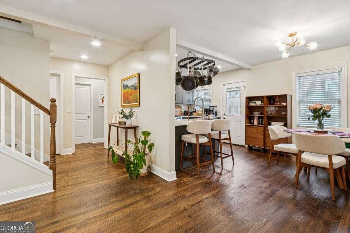 1865 Stanton St - Photo 7 of 28