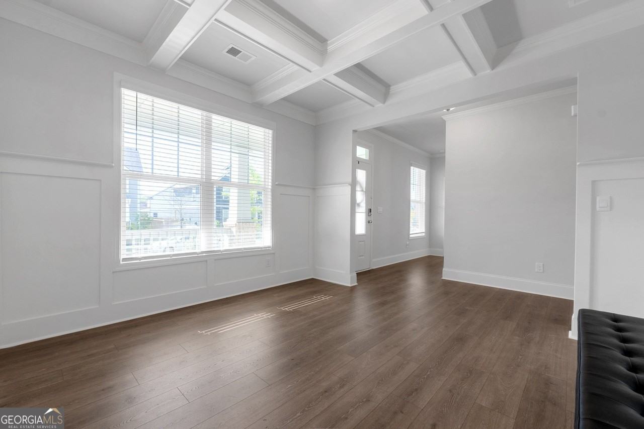 9913 Stretford Rd - Photo 2 of 28