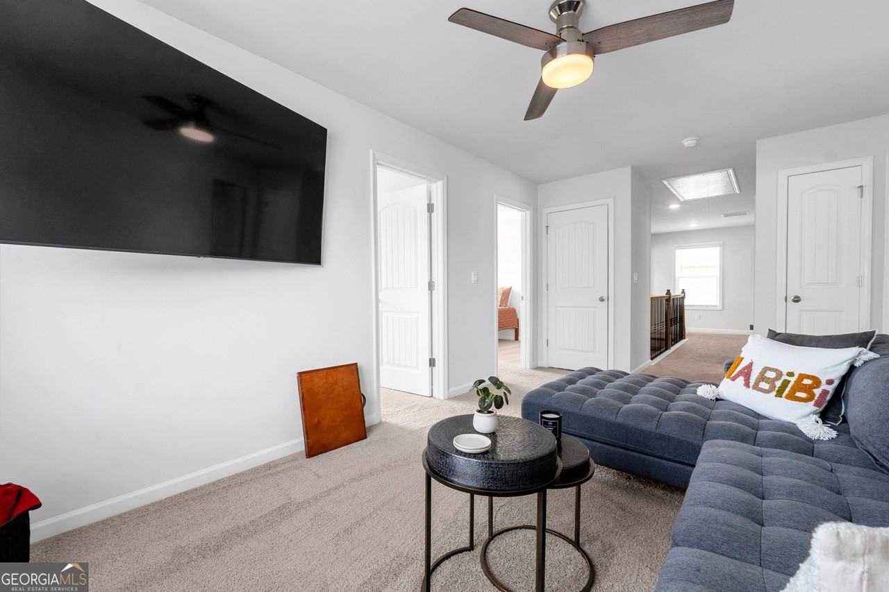 9913 Stretford Rd - Photo 7 of 28