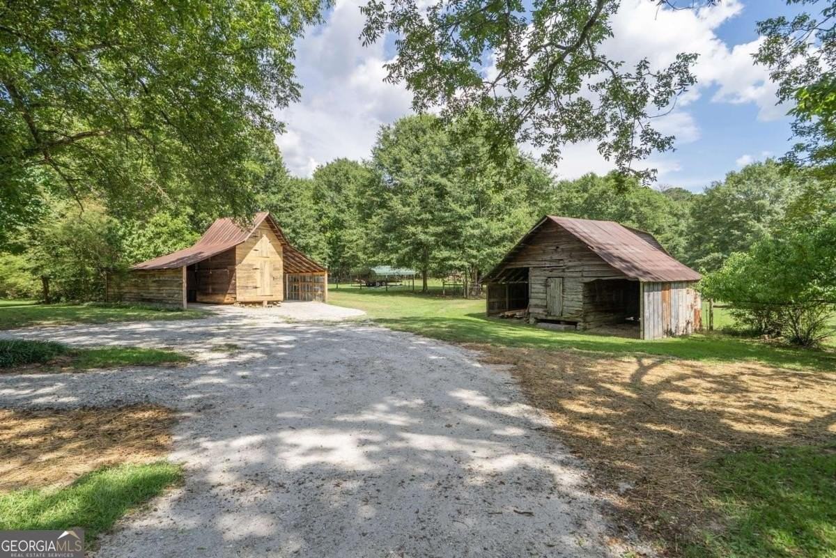 5380 Guthrie Rd - Photo 3 of 38