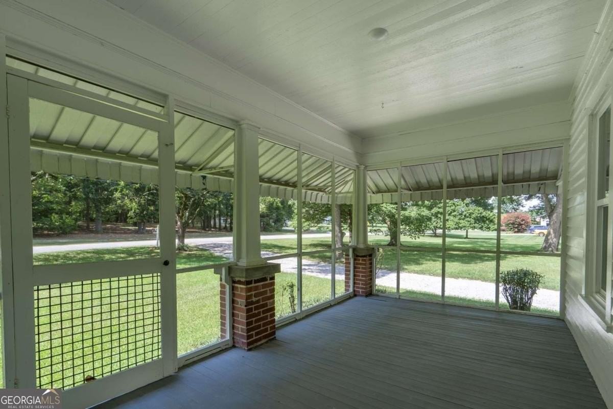 5380 Guthrie Rd - Photo 6 of 38